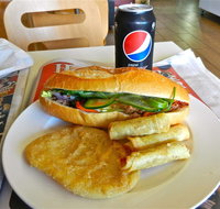 VN Wrap 'n' Roll - Sunshine North - Dalby Accommodation