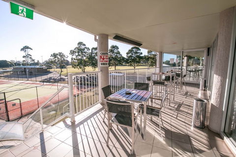 Sports Club Bistro - Lismore Workers Sports Club - Dalby Accommodation 2