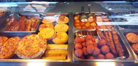 Vinata's Hot Bread - Dalby Accommodation 0