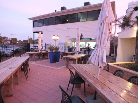 Pier One - Dalby Accommodation 0