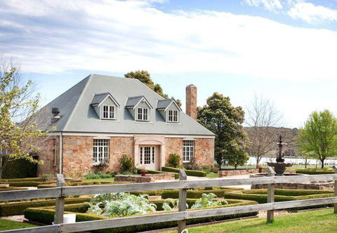 Linq Bar Restaurant - Dalby Accommodation 14