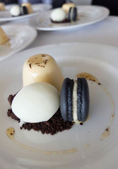 Linq Bar Restaurant - Dalby Accommodation 5