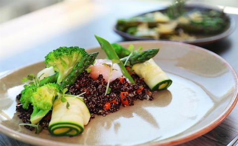 St James Hotel Restaurant - Dalby Accommodation 6