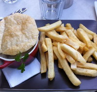 Yarra Valley Deli and Cafe - Dalby Accommodation