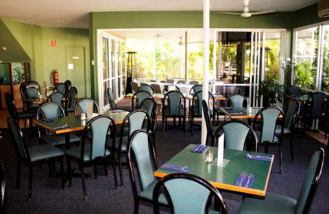 KBR’s Licensed Restaurant - Dalby Accommodation 1