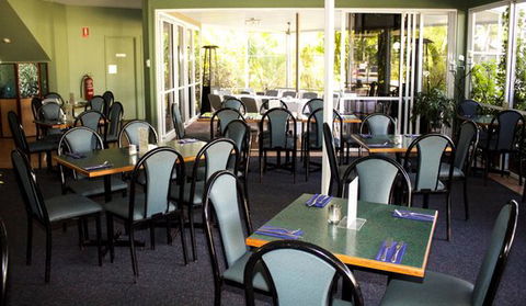 KBR’s Licensed Restaurant - Dalby Accommodation 3