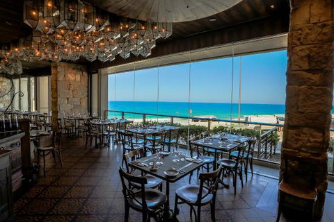 Rustica Newcastle Beach - Dalby Accommodation 0