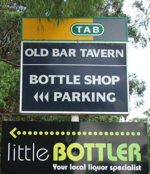 Old Bar Tavern - Dalby Accommodation 0