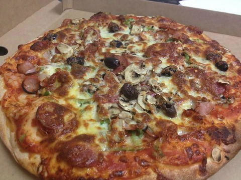 Eat-a-Pizza - Dalby Accommodation 0