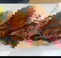 Three Little Ducks - Dalby Accommodation