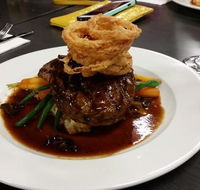 King Island Golf - Dalby Accommodation