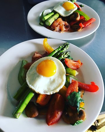 Moby Dicks Breakfast Bar - Dalby Accommodation 0