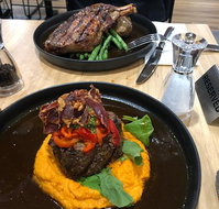 Parkside Bar  Kitchen - Dalby Accommodation