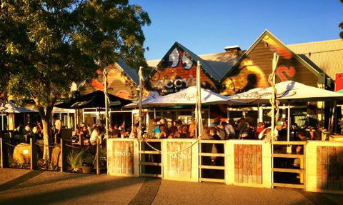 Occy's Dunsborough - Dalby Accommodation 0