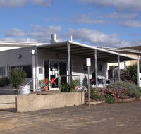 Black Cockatoo Cafe - Dalby Accommodation