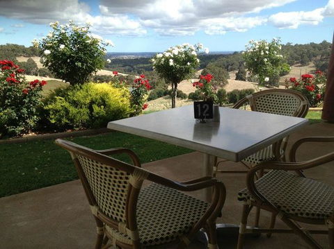 Ferguson Farmstay - Dalby Accommodation 0