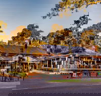 The Duck Inn - Dalby Accommodation