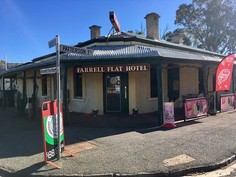 Farrell Flat Hotel - Dalby Accommodation 0