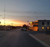 rising Sun Hotel - Dalby Accommodation