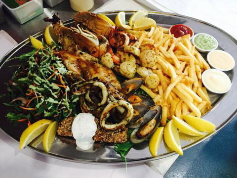 K.I.S Seafoods - Dalby Accommodation 0