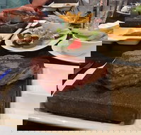 West Wing Bar  Grill - Dalby Accommodation