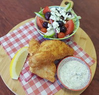 Keppel Sands Ko-Op Kitchen - Dalby Accommodation