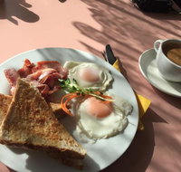 Travellers Rest Cafe - Dalby Accommodation