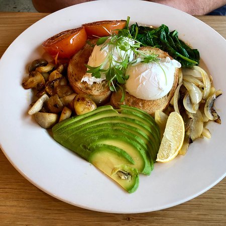 Queenie's Restaurant & Cafe - Dalby Accommodation 0