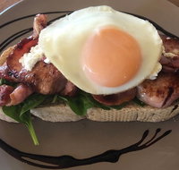 Hello Birdie - Dalby Accommodation