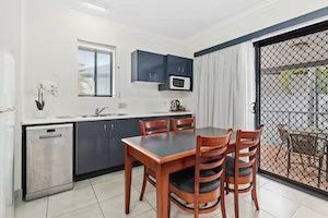 The Coffee House Apartments & Bistro - Dalby Accommodation 12