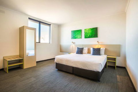 Nightcap at St Albans Hotel - Dalby Accommodation 6