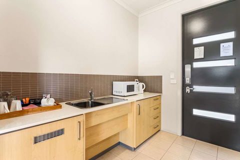 Quality Suites Point Cook Seasons 5 - Dalby Accommodation 8
