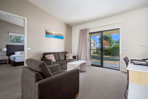 Quality Suites Point Cook Seasons 5 - Dalby Accommodation 10