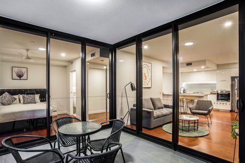 Arise Atlas - Dalby Accommodation 6