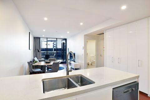 Arise Atlas - Dalby Accommodation 12