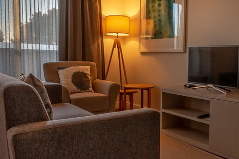 St Catherine's on Park - Dalby Accommodation 17