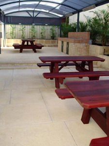 Mountway Holiday Apartments - Dalby Accommodation 3
