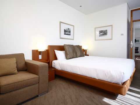 Novotel Canberra - Dalby Accommodation 5