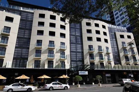 Mantra Hindmarsh Square - Dalby Accommodation 0