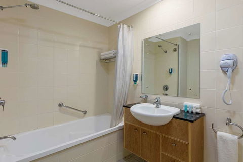 Nesuto Canberra Apartment Hotel - Dalby Accommodation 3