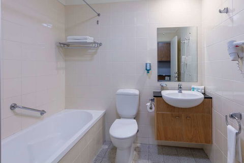 Nesuto Canberra Apartment Hotel - Dalby Accommodation 4