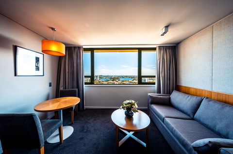 View Sydney - Dalby Accommodation 4