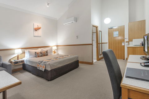 The Airport International Motel - Dalby Accommodation 4