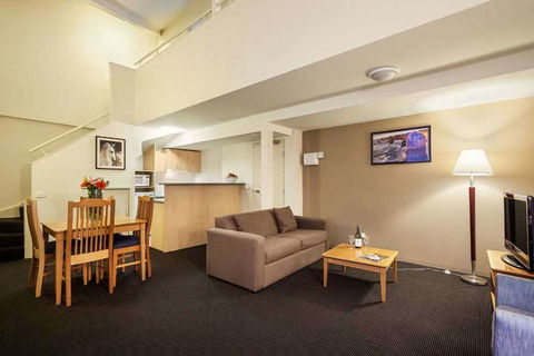 APX Apartments Parramatta - Dalby Accommodation 5