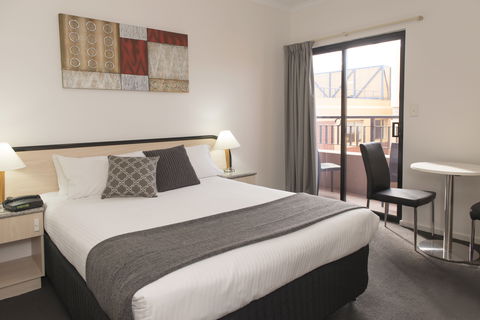 Adelaide Riviera Hotel - Dalby Accommodation 4