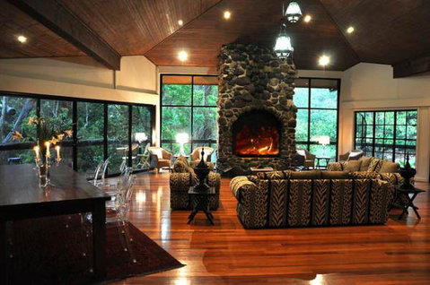 Escarpment Retreat - Dalby Accommodation 1