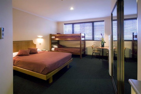 Capital Executive Apt Hotel Canberra - Dalby Accommodation 7