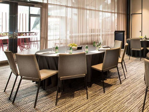 Pan Pacific Melbourne - Dalby Accommodation 9