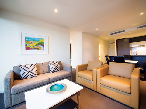 WRAP On Southbank - Dalby Accommodation 5