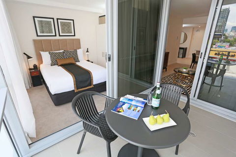 Alex Perry Hotel And Apartments - Dalby Accommodation 2